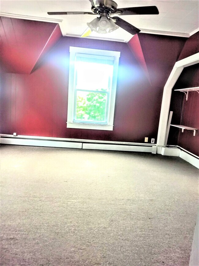 7 Kelsey St Unit 2, Waterville, ME 04901 7 Kelsey St Waterville, ME