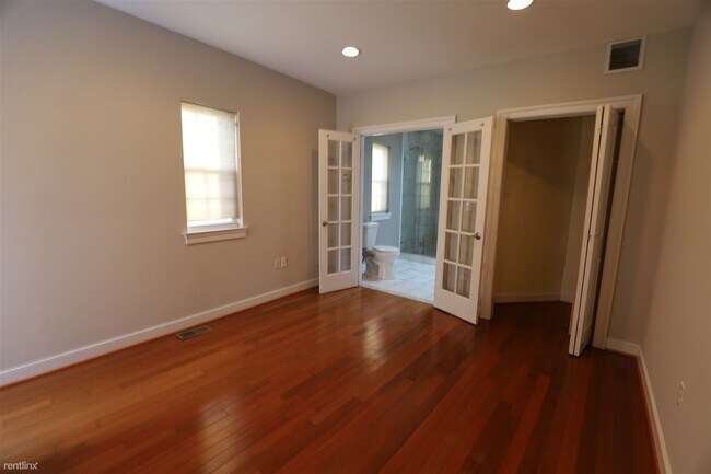 Building Photo - 3 br, 2.5 bath Townhome - 1730 Byrd Street