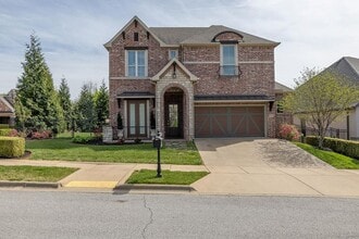 Building Photo - 1235 Adelaide Ln
