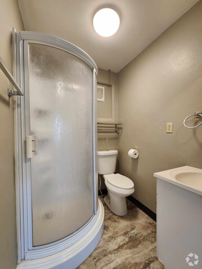 Apartments For Rent in Lyons KS 2 Rentals