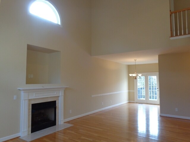 Building Photo - 632 Palisades Court