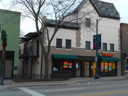 Building Photo - 620 N Milwaukee Ave