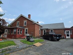 Building Photo - 11 Tiffany St