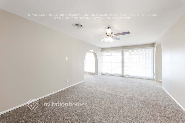 Building Photo - 5102 N 61st Dr