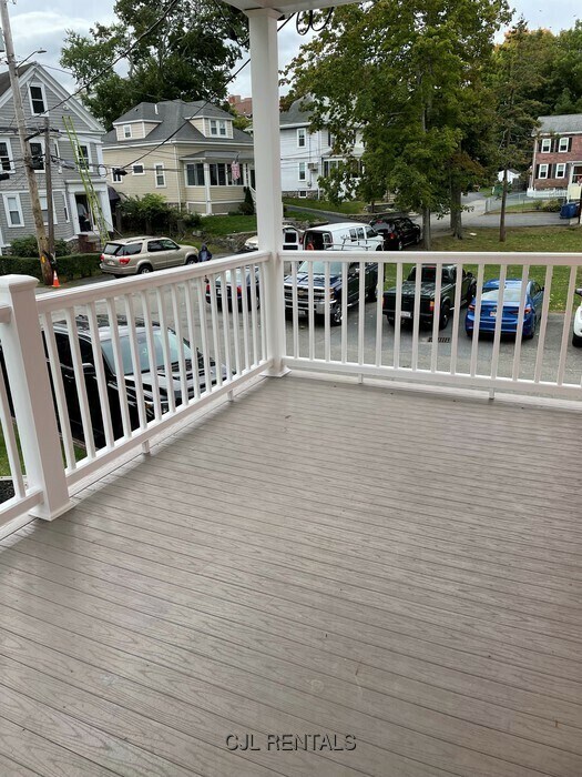 Building Photo - 144 Summer St