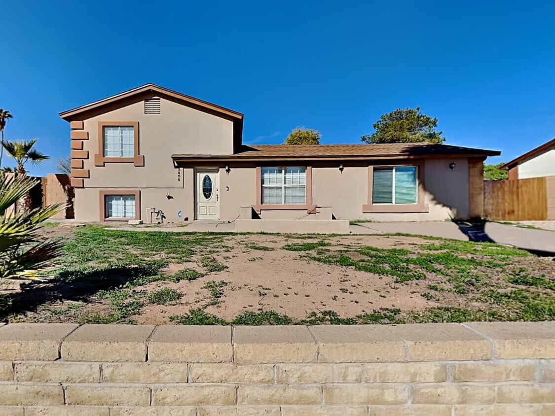 Foto principal - 3808 W Columbine Dr