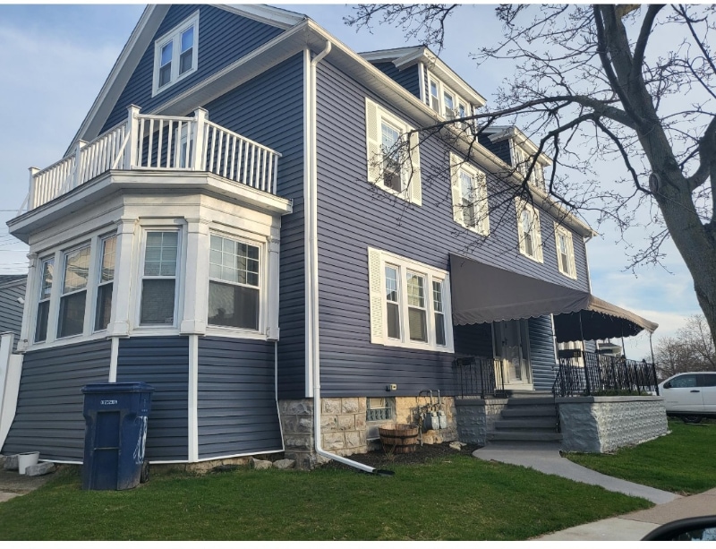 73 Rugby Rd Unit Right Side 2, Buffalo, NY 14216 Apartment for Rent