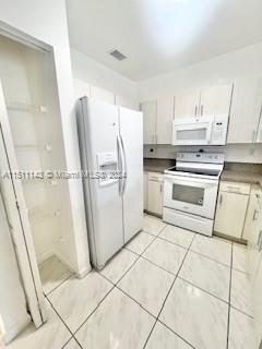 Building Photo - 130 SW 109th Ave