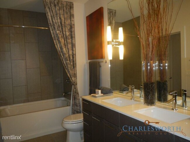 Building Photo - 1 br, 1 bath Apartment - 95th street