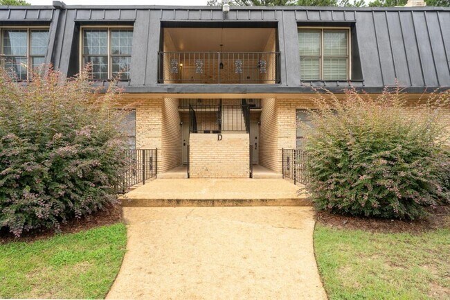 Foto del edificio - 1745 Jack Warner Pkwy
