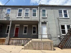 Building Photo - 1023 Greenwich St