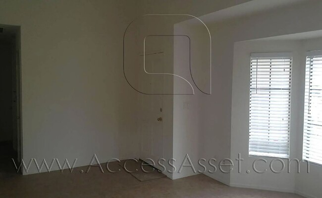 Building Photo - Charming 3 Bed/2 bath Home In Lovely Lake ...