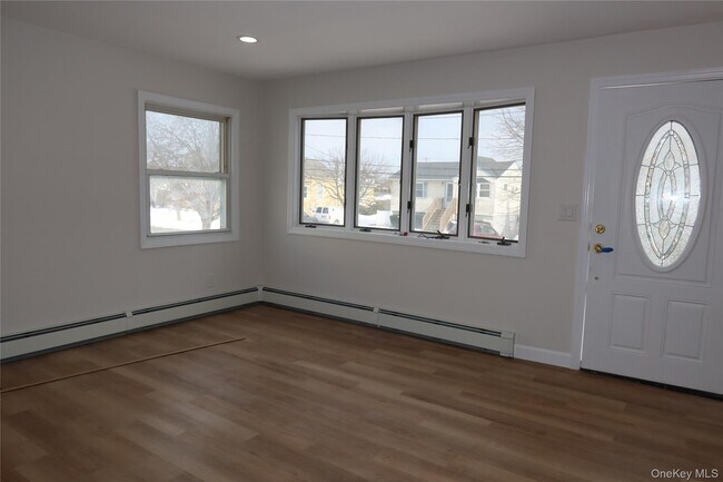 Foto del edificio - 93 4th Ave