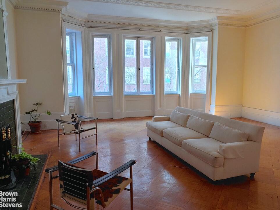 Primary Photo - 7 E 88th St