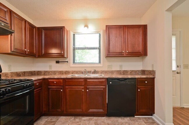 Foto del edificio - 1143 Church St SE