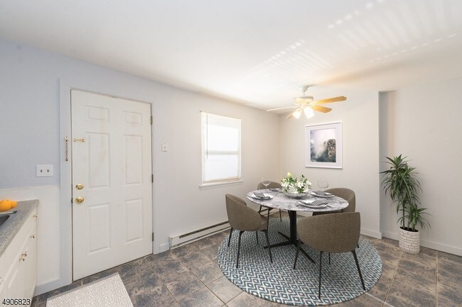 Foto del edificio - 62 King Cole Rd