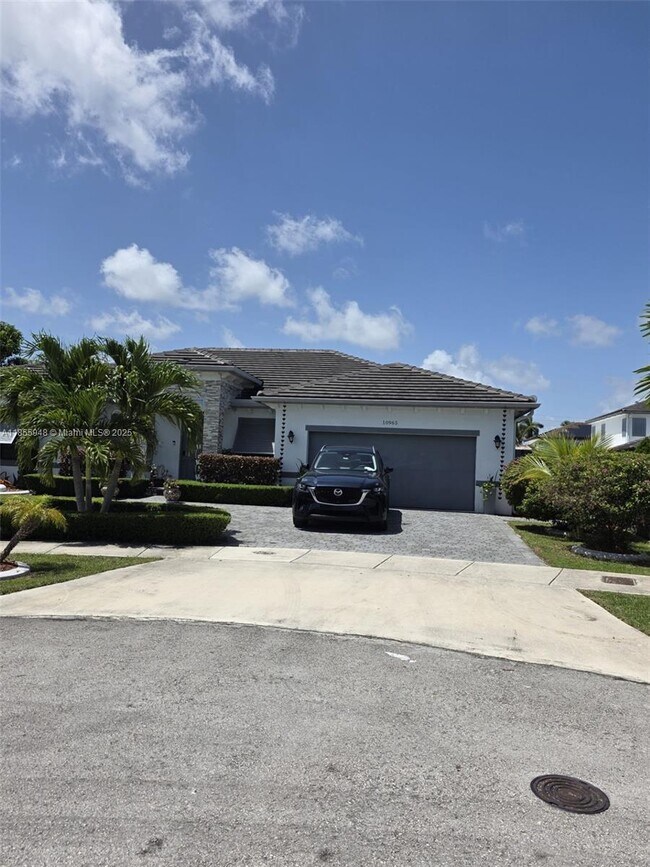 Foto del edificio - 10965 SW 169th Terrace