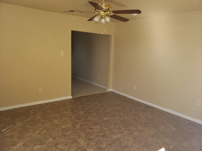 Building Photo - 2508 - 10 Tierney