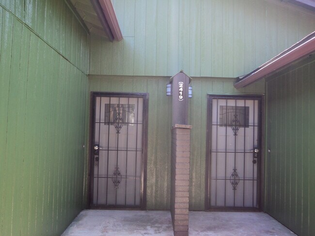 Foto del edificio - 2419 Burleson Ct