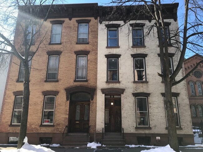 Foto del edificio - 1913 5th Ave