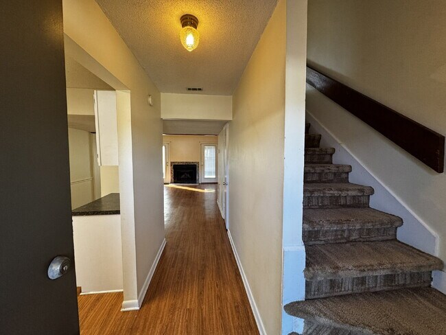 Foto del edificio - Townhouse for Rent