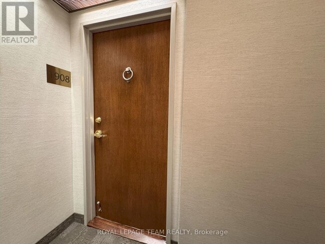 Photo du bâtiment - 470-1470 Laurier Ave W