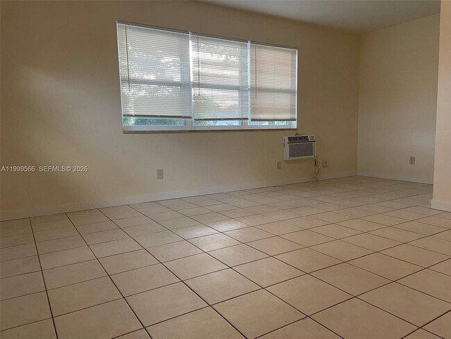 Foto del edificio - 1850 N 27th Ave