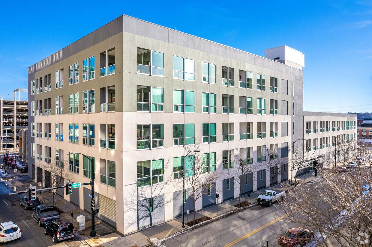 Primary Photo - City Loft Condominiums