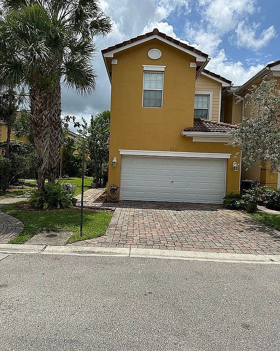 818 Pipers Cay Dr, West Palm Beach, FL 33415 Townhome Rentals in West