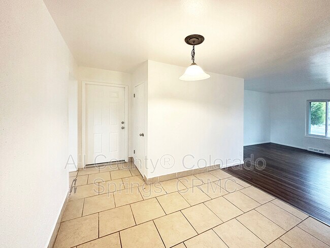 Building Photo - 2630 E Bijou St