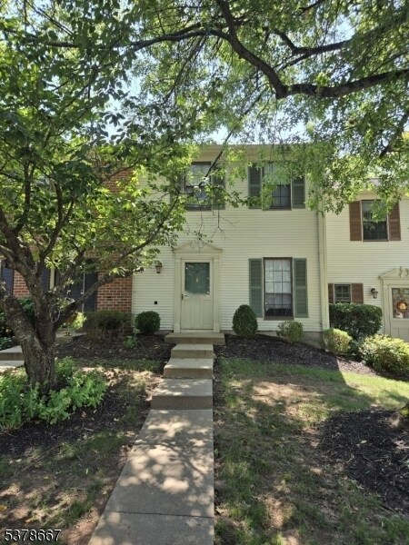 Primary Photo - 27 Woodward Ln