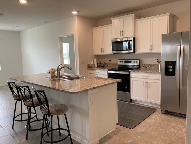 Building Photo - 10789 SW Cremona Way