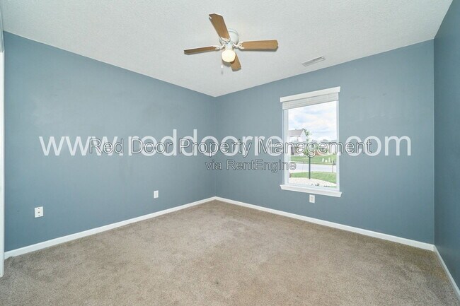 Building Photo - 127 Broadmoor Bend