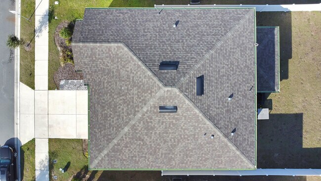 Building Photo - 682 Heritage Square Dr