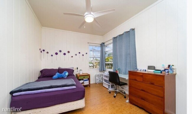 Foto del edificio - 6 br, 2 bath House - 1588 Kinoole St