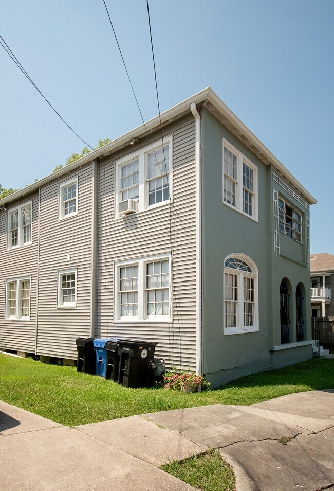 Foto del edificio - 2015 S Rendon St