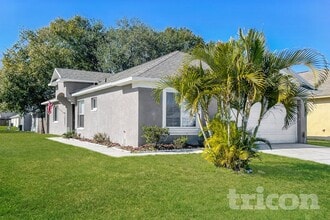 Building Photo - 11759 Lynmoor Dr