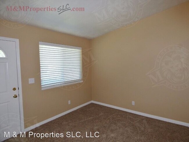 Building Photo - 4 br, 3 bath House - 4754 W Mona Lane