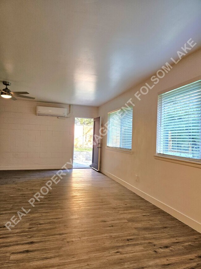 Building Photo - Newly upgraded 1Bd 1Ba unit in Placerville