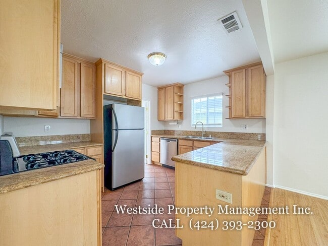 Building Photo - 4459 W 136th St