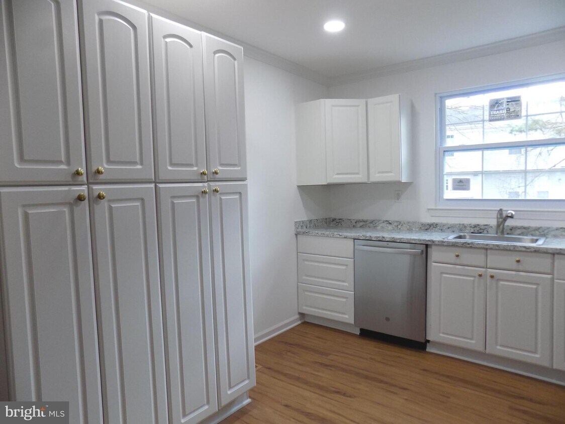 10598 Reed's Landing Cir, Burke, VA 22015 Townhome Rentals in Burke