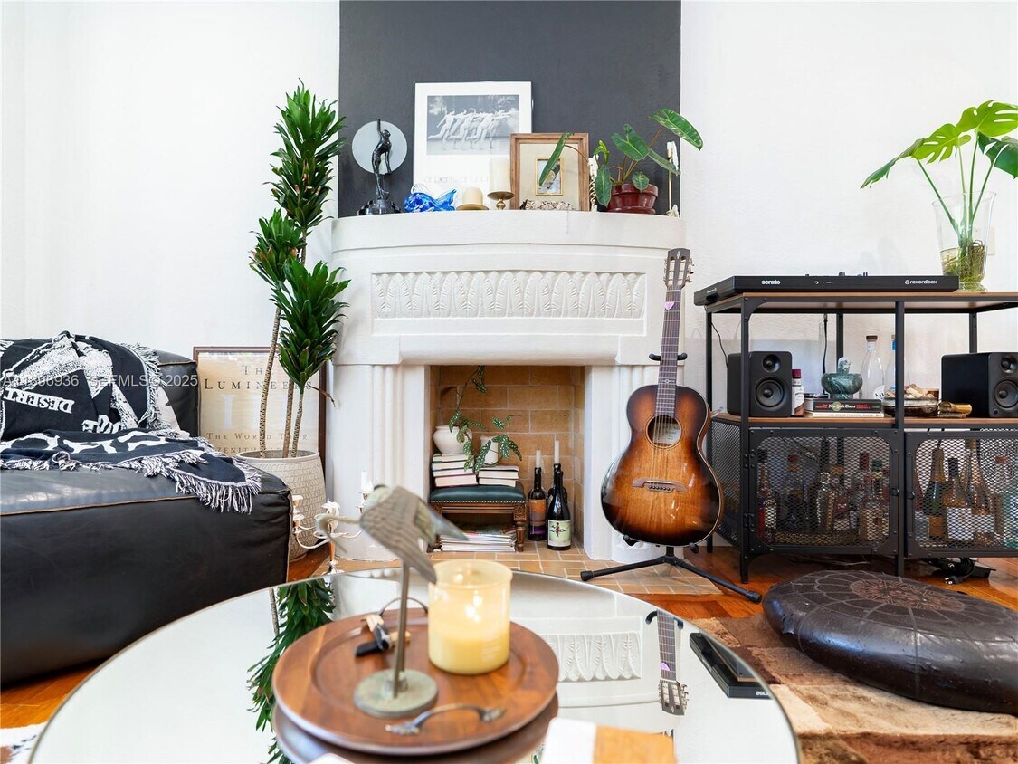 Foto principal - 337 NW 47th St