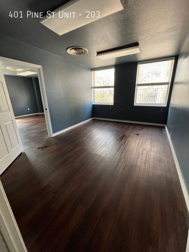 Foto del edificio - 401 Pine St