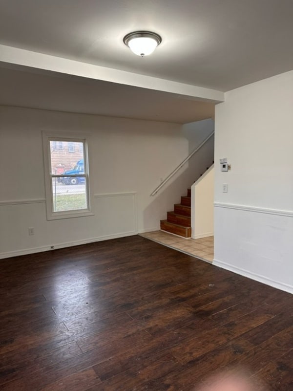 Building Photo - 8307 S Buffalo Ave