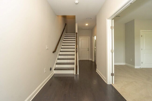 Building Photo - 5416 Beardall Street - 1