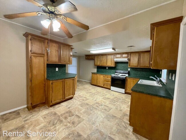 Foto del edificio - 3 br, 2 bath House - 5267 Sunset Ave