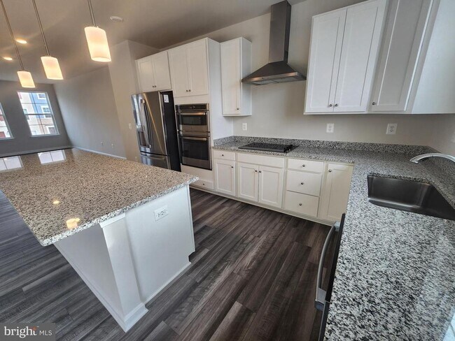 Foto del edificio - 65 Winterplace Dr