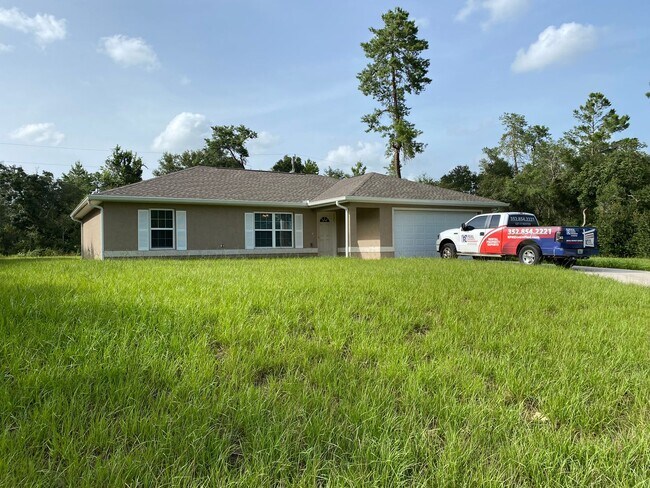 Foto del edificio - Desirable SW Ocala Neighborhood 3/2/2 **Won't Last**