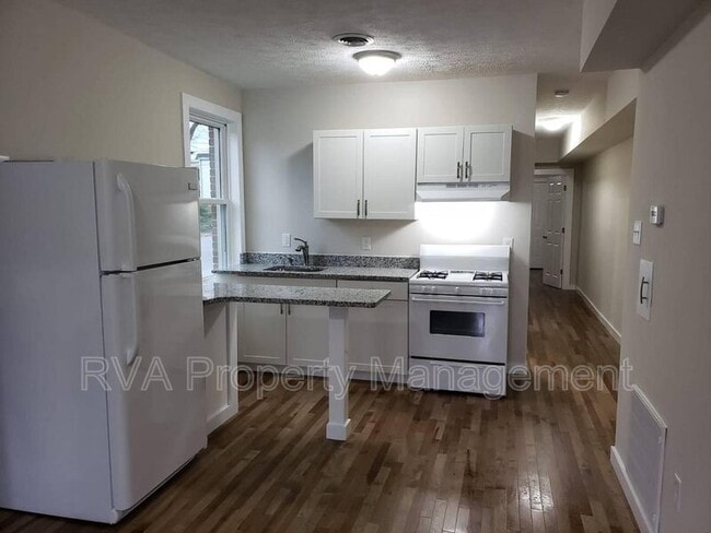 Photo - 600 N 32nd St Apartment