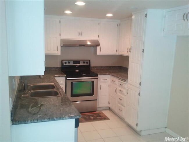 Photo - 1135 Rivara Cir House